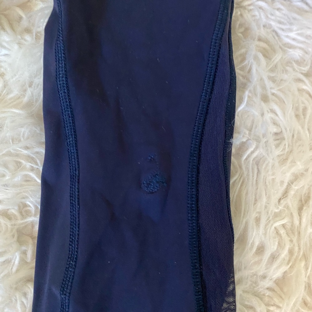 lululemon navy leggings (not sure what style)